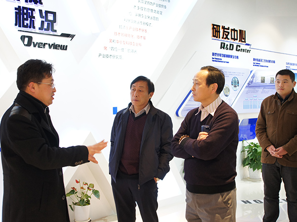 董事长徐立平、江苏公司总经理钱大强一行到南京先进激光技术研究院考察